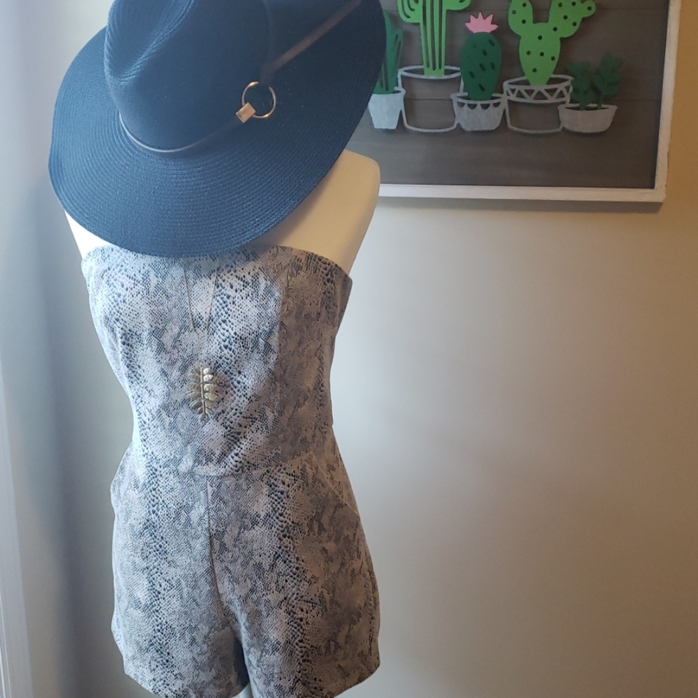 Rattlesnake romper BOUTIQUE SALE - Picture 3 of 3